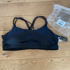 GAP Fit Eclipse Medium Support Strappy Sports Bra| NWT| Black